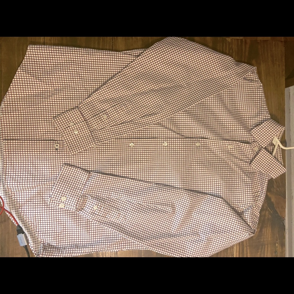 Banana Republic Button-Up Shirts (med)